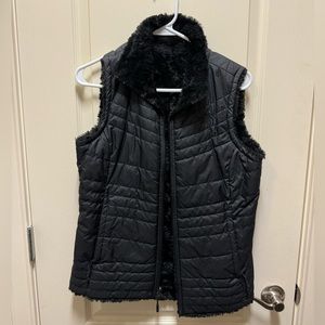 The North Face Women's Mossbud Insulated Reversible Vest, Black Size Small
